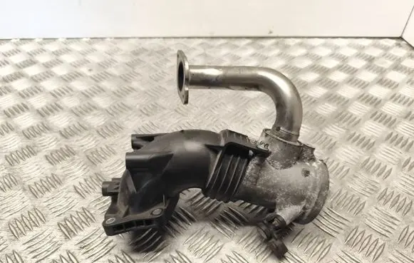 Mercedes-Benz E W211 EGR valve line/pipe/hose A6460900754 A646098002