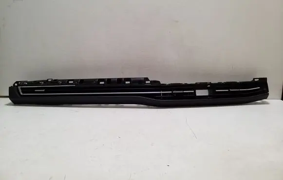 Volkswagen Golf VIII Dash center air vent grill 5H2858711J