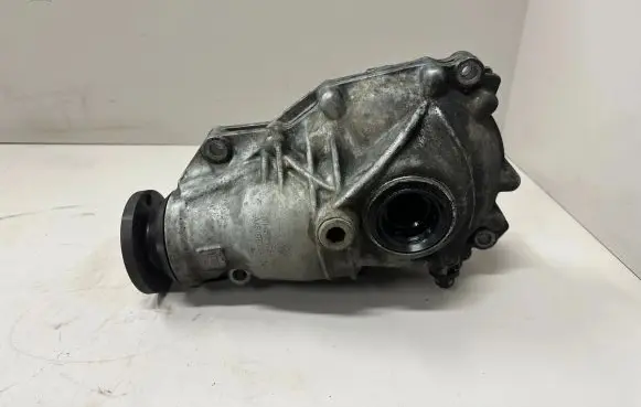 BMW 3 F30 F35 F31 Front differential 7558151