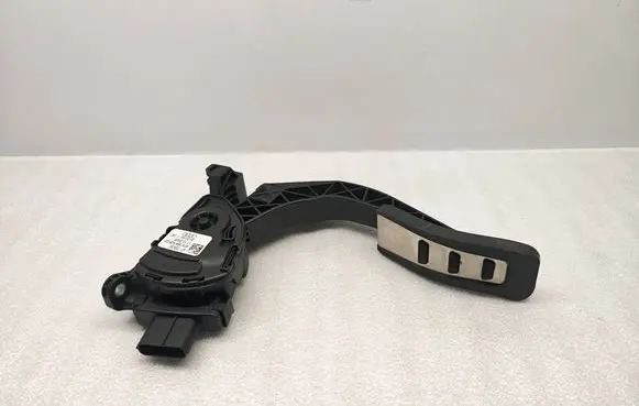 Audi RS6 C6 Accelerator throttle pedal 4F1723523C 6PV00950503 17102008