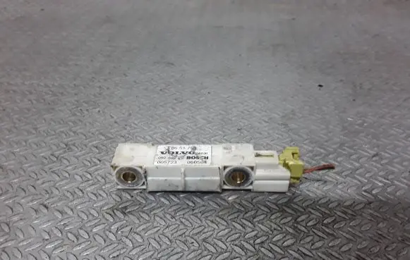 Volvo XC90 Airbag deployment crash/impact sensor 8651755
