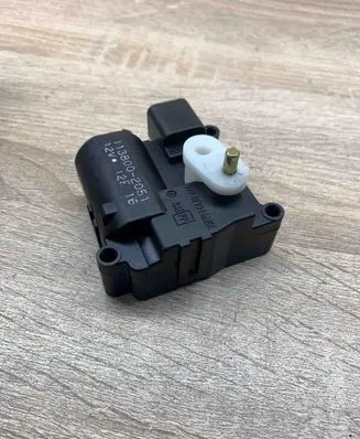 Toyota Avensis Verso Air flap motor/actuator 1138002051