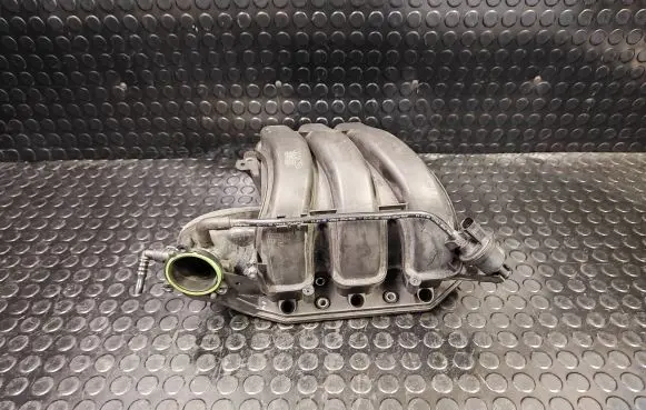 Volkswagen Up Intake manifold 04C133201H 04c133223h