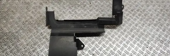 Nissan Note (E11) Intercooler air guide/duct channel 628239U000