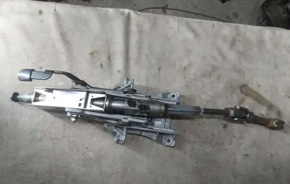 Ford Galaxy Steering wheel axle 665681 T89999