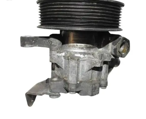 Mercedes-Benz ML W164 Power steering pump A0044668901