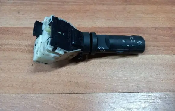 Nissan Qashqai Indicator stalk 14425 NILES14425