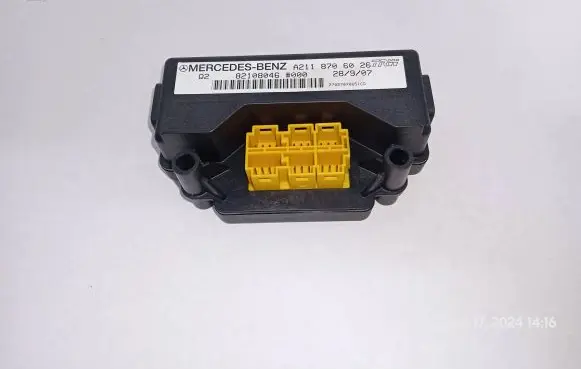 Mercedes-Benz GL X164 Seat control module A2118706026 2118706026