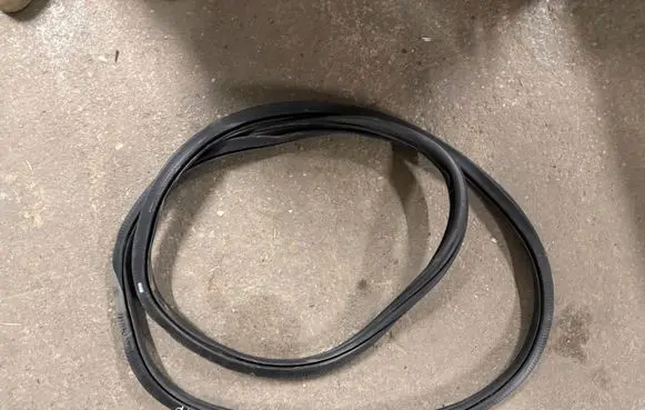 Seat Ibiza V (KJ) Front door rubber seal