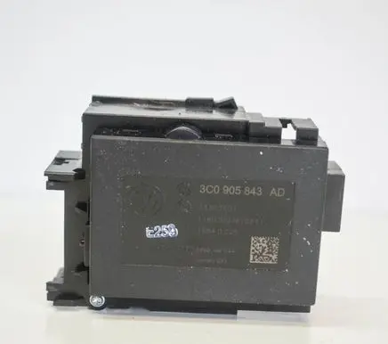 Volkswagen PASSAT B7 Ignition lock 3C0905843AD
