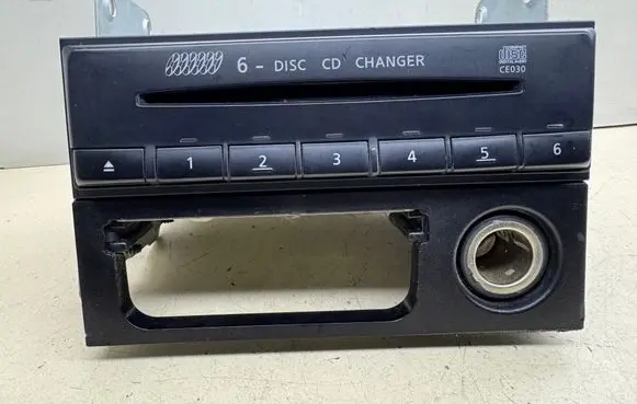 Nissan X-Trail T30 CD/DVD changer 281844M560