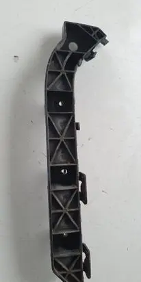 Hyundai i40 Front bumper mounting bracket