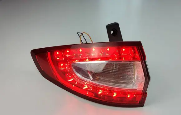 Ford Mondeo MK V Rear/tail lights CD391RCL DS7313405CD 21050101