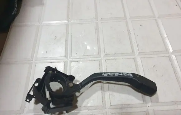 Volkswagen PASSAT B5 Wiper control stalk 333953503 400338