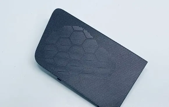 Side speaker trim/cover