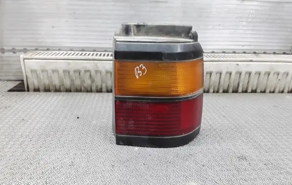 Volkswagen PASSAT B3 Rear/tail lights 333945112
