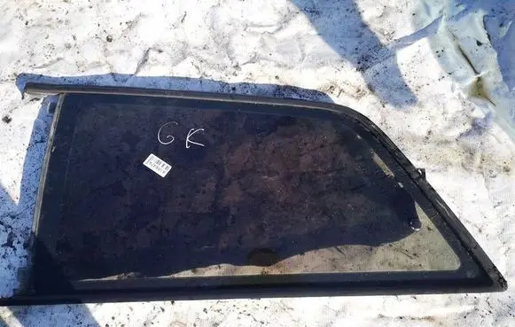 Rear side window
