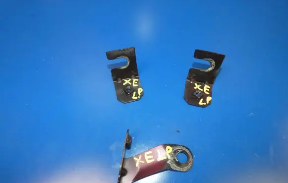Jaguar XE Fender mounting bracket X21G