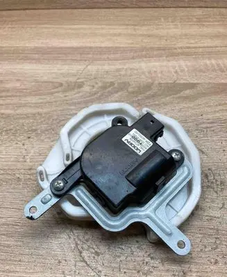 Hyundai i30 Air flap motor/actuator D266DY9AA