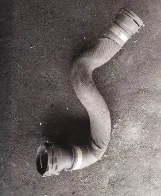 Audi A5 8T 8F Engine coolant pipe/hose 8k0121055e