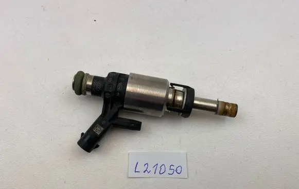 Audi A4 S4 B9 8W Fuel injector 06G906036R 06L906A01