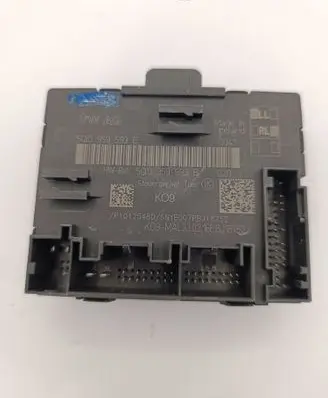 Skoda Superb B8 (3V) Other control units/modules 5Q0959593E 5Q0959593B P10125480