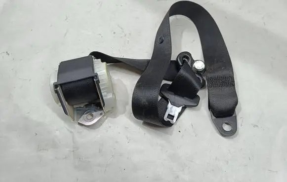 Lancia Delta III Rear seatbelt 07354718050 34055322D
