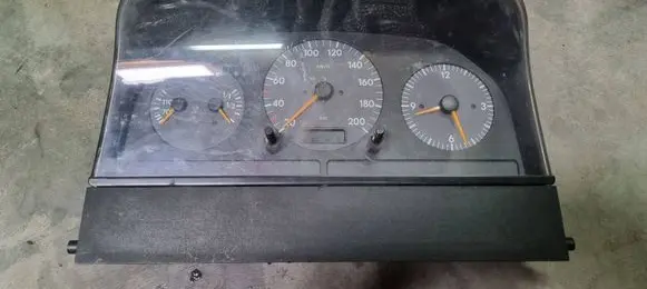 Volkswagen II LT Speedometer (instrument cluster) 2d0919850a