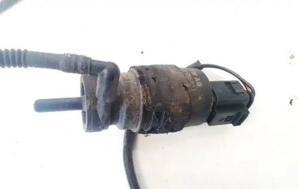 Audi A6 S6 C6 4F Windscreen/windshield washer pump