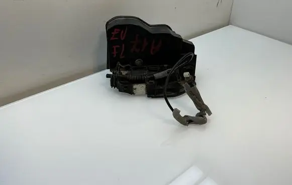 BMW Z4 E85 E86 Front door lock 7167065