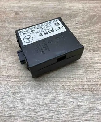 Mercedes-Benz E W211 Gateway control module A2118209626 510080490