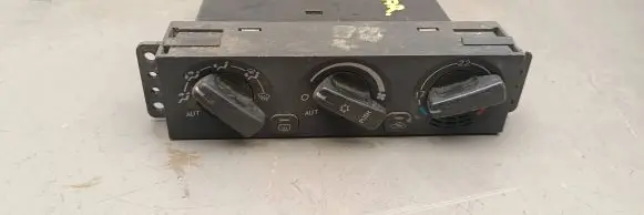 Mitsubishi Carisma Climate control unit MR916369 CAB502A011A