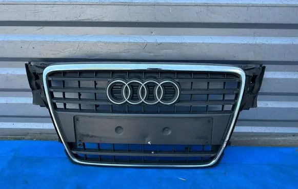 Audi A4 S4 B8 8K Front bumper upper radiator grill 8K0853651