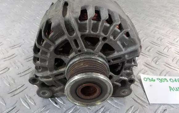 Audi A4 S4 B7 8E 8H Generator/alternator 0369030166