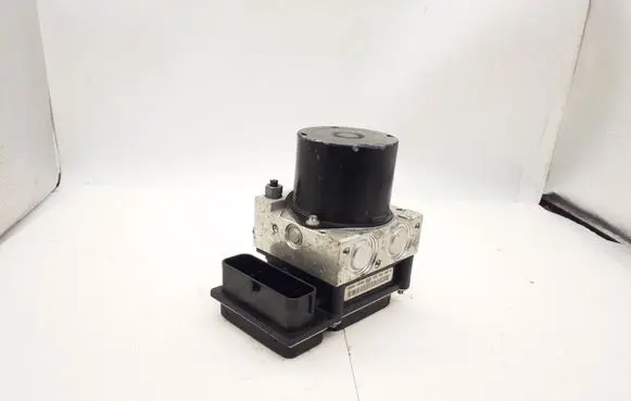 Skoda Fabia Mk2 (5J) ABS Pump 6R0614117D 0265231945
