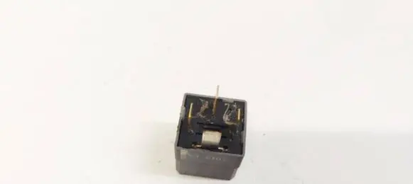 Opel Insignia A Other relay 13500118
