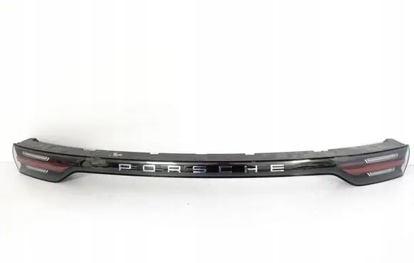 Porsche Cayenne (9Y0 9Y3) Rear/tail lights 9Y0945081AD