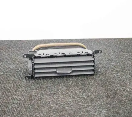 Volvo V70 Dashboard air vent grill cover trim 
