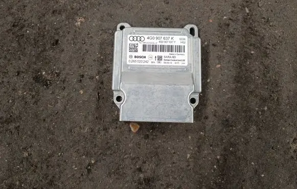 Audi A6 S6 C7 4G Gateway control module 4G0907637F