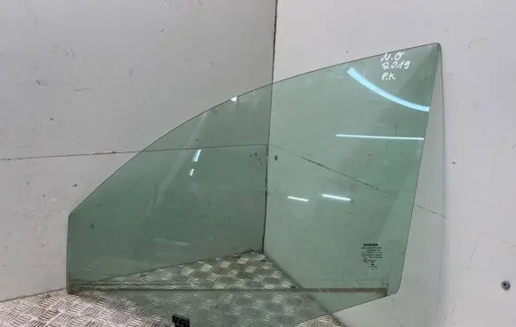 Nissan Qashqai Front door window glass four-door 43R000929