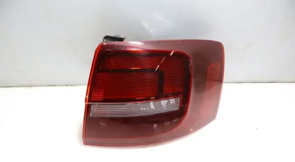 Volkswagen Jetta VI Rear/tail lights