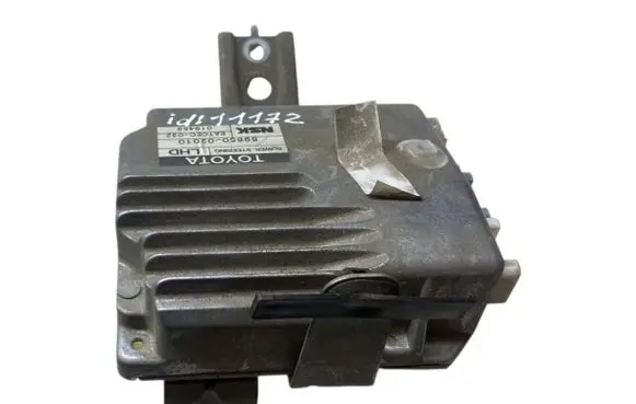 Toyota Corolla E120 E130 Power steering control unit/module 8965002010