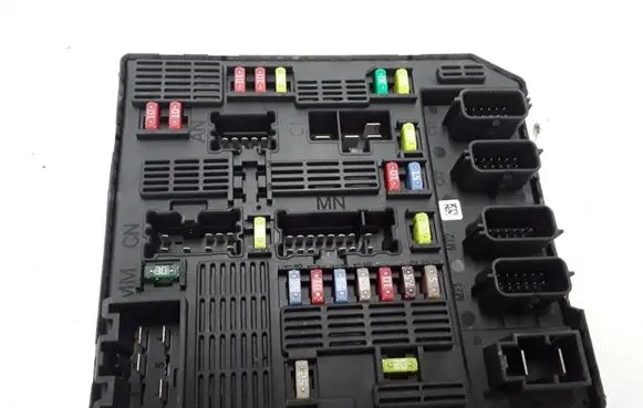 Renault Scenic III - Grand scenic III Fuse module 284B62342R