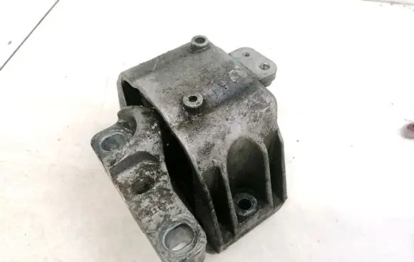 Seat Toledo II (1M) Engine mount bracket 1J0199262 1J0199262BF