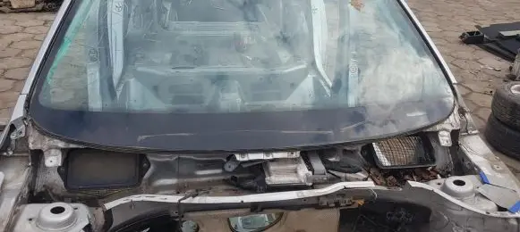 Volkswagen PASSAT B7 Front windscreen/windshield window 