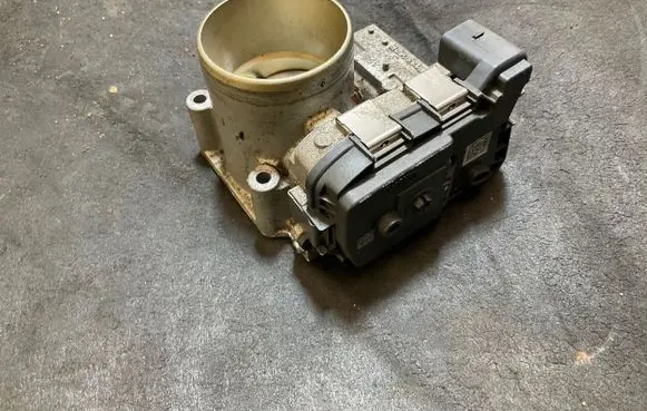 Audi A3 8Y Throttle body valve 03F133062E