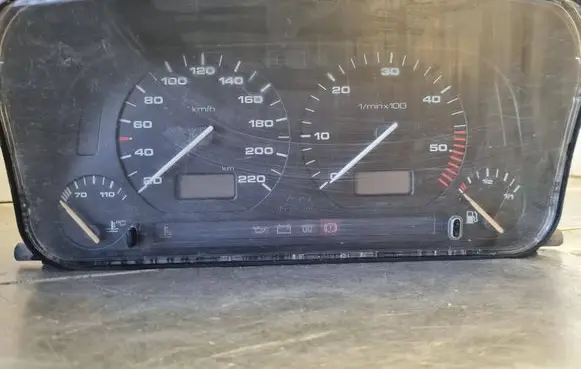 Volkswagen Golf III Speedometer (instrument cluster) 1H6919033BM 87001262