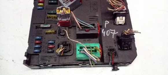Peugeot 407 Comfort/convenience module 9655221280