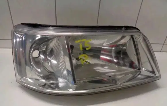 Volkswagen Transporter - Caravelle T5 Headlight/headlamp
