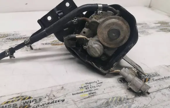 Subaru Legacy Fuel filter housing 
